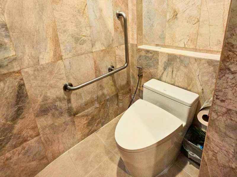 Single House for Sale with a Private Courtyard Garden in the Heart of Sukhumvit 22, Bangkok, สุขุมวิท 22, Khlong Toei, Khlong Toei, Bangkok, 6 Bedrooms, 268 sqm, Single Detached House For Sale, by Chokwichai Kitsirithanakhun, 500094857 - DDproperty.com