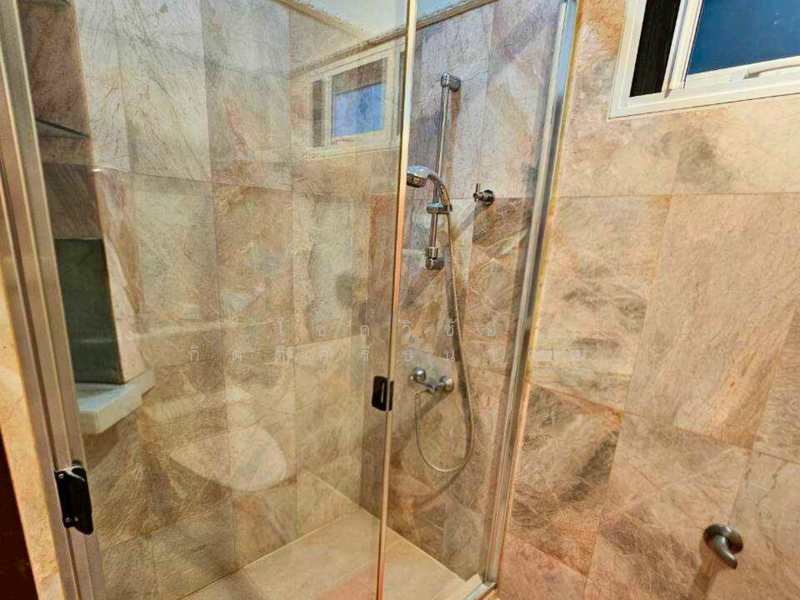 Single House for Sale with a Private Courtyard Garden in the Heart of Sukhumvit 22, Bangkok, สุขุมวิท 22, Khlong Toei, Khlong Toei, Bangkok, 6 Bedrooms, 268 sqm, Single Detached House For Sale, by Chokwichai Kitsirithanakhun, 500094857 - DDproperty.com