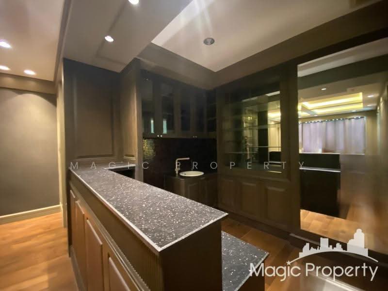 Residence Sukhumvit 65, Bangkok, Sukhumvit Road, Phra Kanong Nua, Watthana, Bangkok, 3 Bedrooms, 300 sqm, Townhouse For Rent, by Magic Property, 500095094 - DDproperty.com