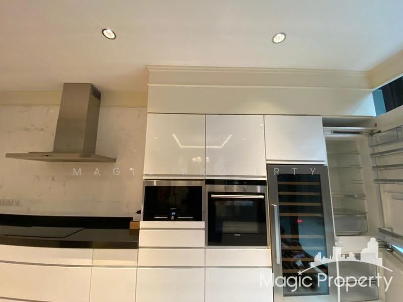 Residence Sukhumvit 65, Bangkok, Sukhumvit Road, Phra Kanong Nua, Watthana, Bangkok, 3 Bedrooms, 300 sqm, Townhouse For Rent, by Magic Property, 500095094 - DDproperty.com
