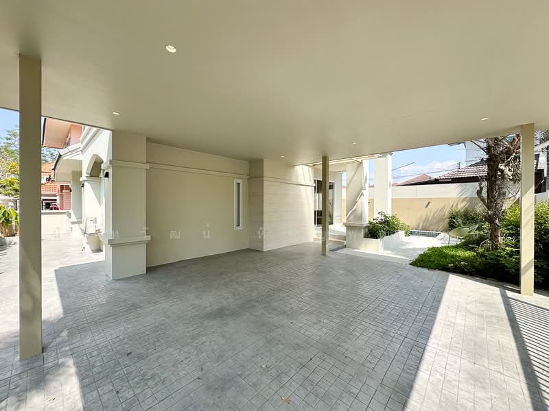 4 Bed House with Pool In San Sai near Payap University for Sale, Chiang Mai, San Phra Net, San Sai, Chiang Mai, 4 Bedrooms, 270 sqm, Single Detached House For Sale, by Nunthawat Hiranputtipat, 500095442 - DDproperty.com