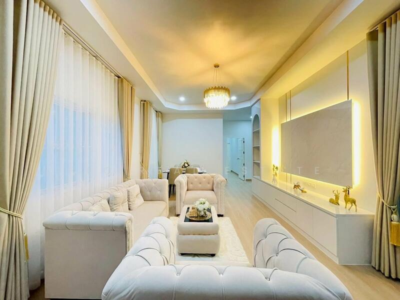 ขายวิลล่าพร้อมสระว่ายน้ำส่วนตัว 3 ห้องนอน ในพัทยาตะวันออก, ชลบุรี, บางละมุง, บางละมุง, ชลบุรี, 240 ตร.ม., บ้านเดี่ยว ขาย, โดย PLC Real Estate, 500095516 - DDproperty.com