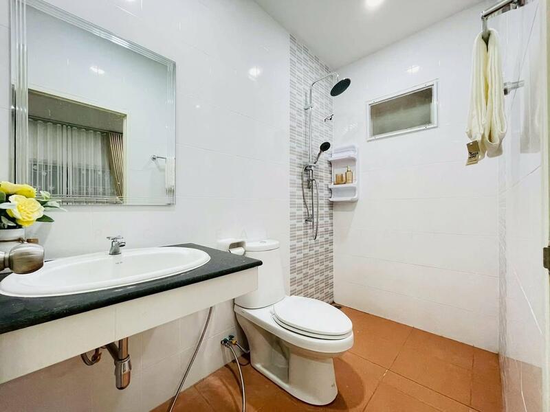 Pool Villa 3 bedrooms for Sale in East Pattaya, Chon Buri (Pattaya), Bang Lamung, Bang Lamung (Pattaya), Chon Buri (Pattaya), 3 Bedrooms, 240 sqm, Single Detached House For Sale, by PLC Real Estate, 500095516 - DDproperty.com