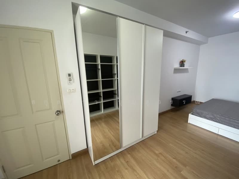 Supalai Park Asoke-Ratchada, Bangkok, Dindaeng Road, Din Daeng, Din Daeng, Bangkok, Studio, 50 sqm, Condo For Rent, by สกุลดาว บุญสุวรรณ, 500095631 - DDproperty.com