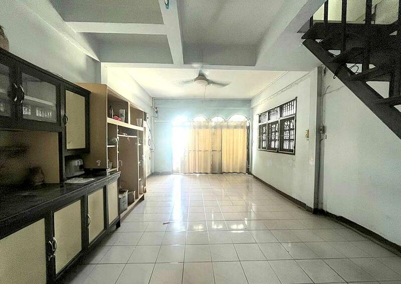 For Sale - ทาวน์โฮม 2 ชั้น ซอยบางพรม ถนนราชพฤกษ์, Bangkok