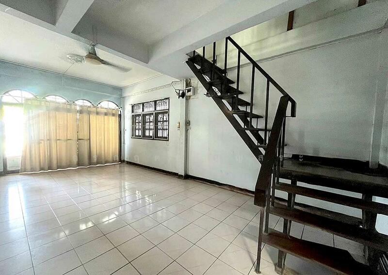 ขาย - ทาวน์โฮม 2 ชั้น ซอยบางพรม ถนนราชพฤกษ์, กรุงเทพ