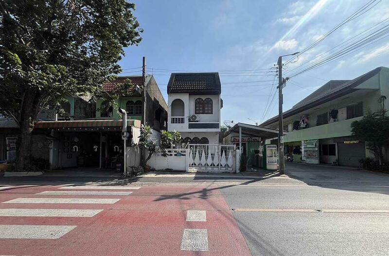 ขาย - ทาวน์โฮม 2 ชั้น ซอยบางพรม ถนนราชพฤกษ์, กรุงเทพ