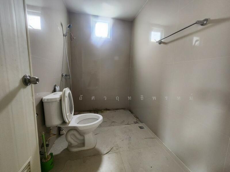 ไม่พบโครงการ, Bangkok, -, Khlong Khwang, Phasi Charoen, Bangkok, 4 Bedrooms, 21 sqm, Townhouse For Sale, by บุญชู อัศวฤทธิพรหม์, 500095883 - DDproperty.com