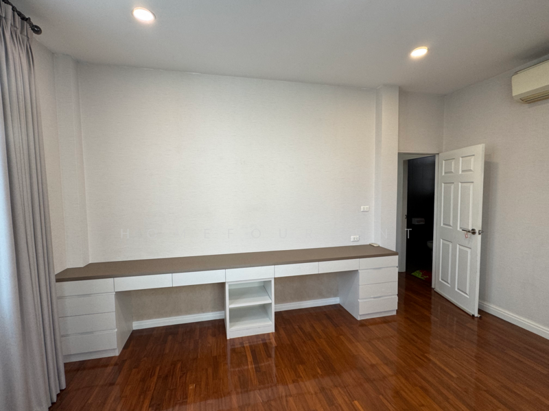 For Rent - Rasa Spanish Courtyard, Bangkok