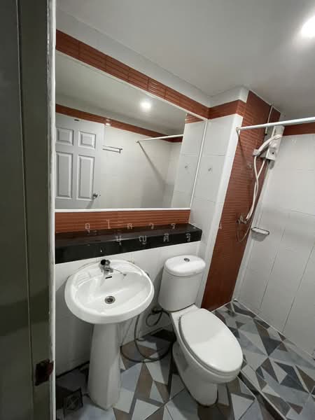 Regent Home 7/1 : รีเจ้นท์โฮม 7/1, กรุงเทพ, ซอยสรรพาวุธ 2 ถนนบางนา, บางนา, บางนา, กรุงเทพ, 31 ตร.ม., คอนโด ให้เช่า, โดย อุไลวรรณ บุญศิริ, 500096100 - DDproperty.com