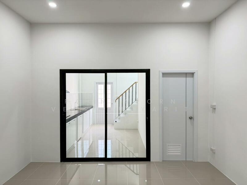 For Sale - ขายอาคารพาณิชย์ ซอยนนทบุรี 46 (ซอยตรงข้ามกองสลาก), Nonthaburi