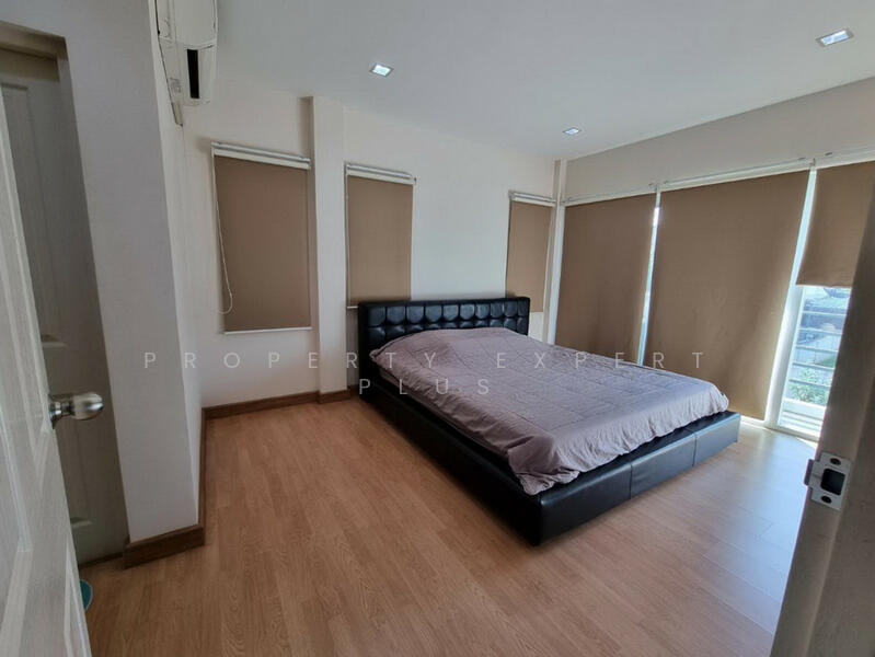 For Sale - Vararom Premium Watcharapol-Chatu Chot, Bangkok