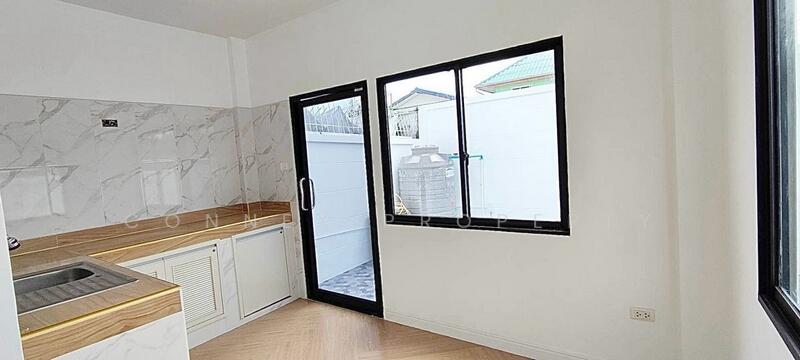 For Sale - The Northern Town Nova, Pathum Thani