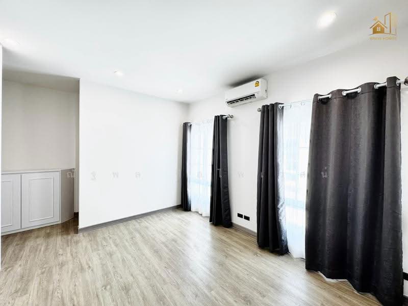 The Matias Boromratchachonnani-Thawiwattana, Bangkok, Suphabburut Rd, Thawi Watthana, Bangkok, 4 Bedrooms, 335 sqm, Single Detached House For Sale, by ณัฐพล ชือไพเวสน์, 500096653 - DDproperty.com