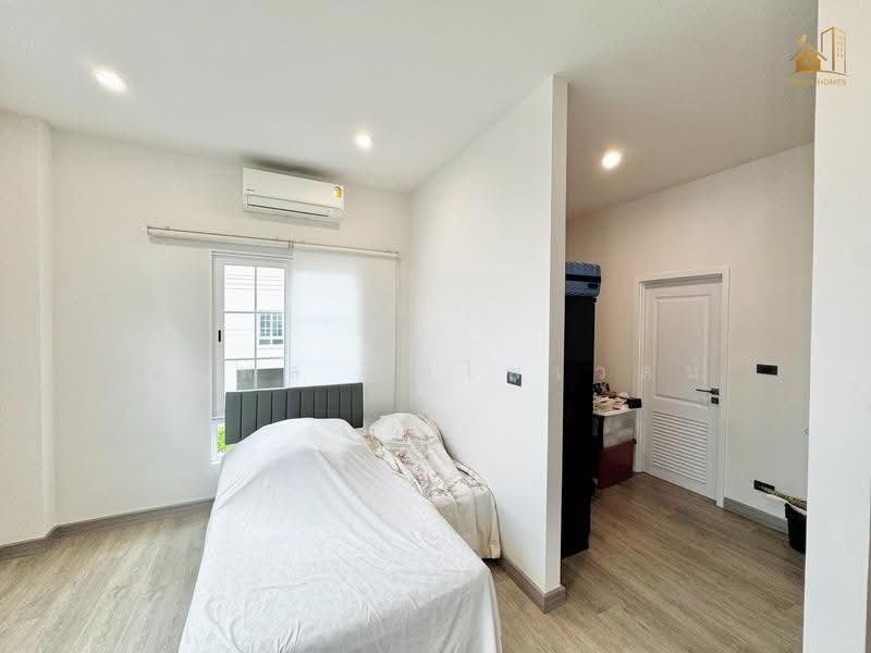 The Matias Boromratchachonnani-Thawiwattana, Bangkok, Suphabburut Rd, Thawi Watthana, Bangkok, 4 Bedrooms, 335 sqm, Single Detached House For Sale, by ณัฐพล ชือไพเวสน์, 500096653 - DDproperty.com