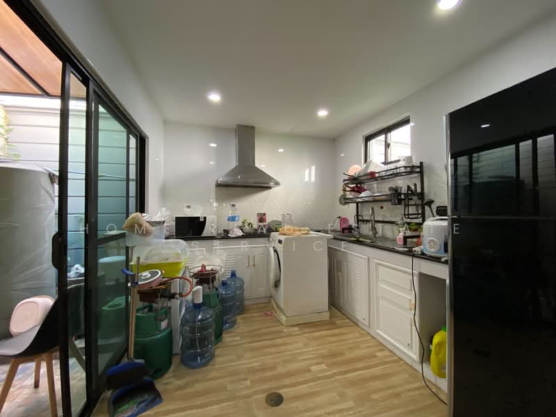 Town Avenue Cocos Rama 2 Soi 50, Bangkok, Soi 50 Rama 2 Road, Samae Dam, Bang Khun Thian, Bangkok, 3 Bedrooms, 170 sqm, Townhouse For Sale, by HOME Real Estate Service, 500096882 - DDproperty.com