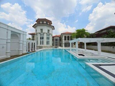 ขาย - Grand Crystal : แกรนด์ คริสตัล, กรุงเทพ