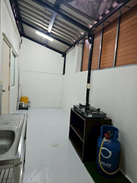 ให้เช่า - Baan Pruksa 86/1 Ladkrabang-Suvarnabhumi : บ้านพฤกษา 86/1 ลาดกระบัง-สุวรรณภูมิ, สมุทรปราการ