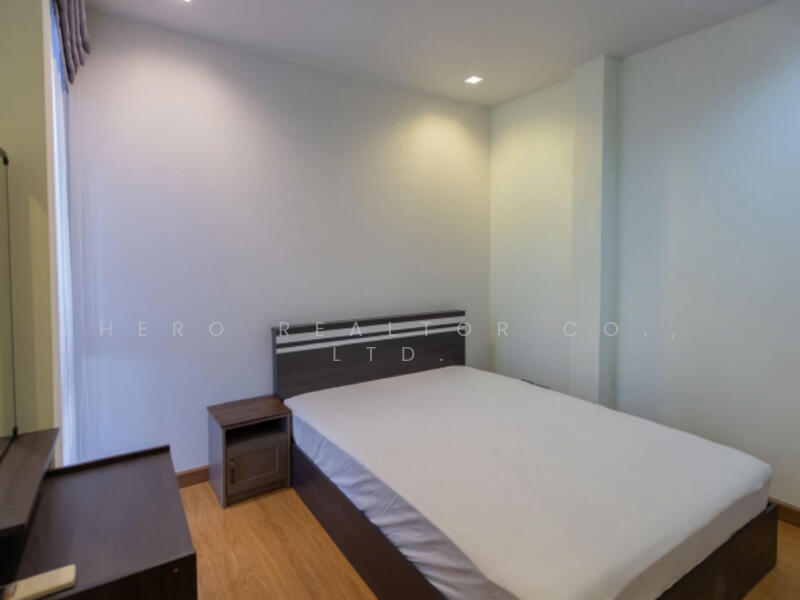 For Rent Bangkok House Artale Ekkamai-Ramintra Sukhonthasawat Lat Phrao hre00059, Bangkok, Lat Phrao, Lat Phrao, Bangkok, 4 Bedrooms, 390 sqm, Single Detached House For Rent, by Hero Realtor Co., Ltd., 500097358 - DDproperty.com