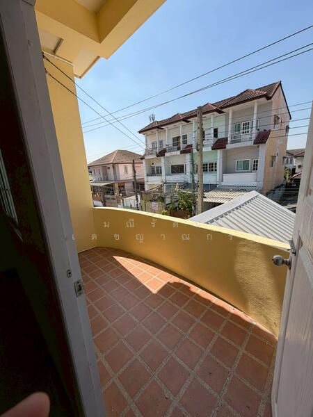 ระเบียงห้องนอนชั้น2