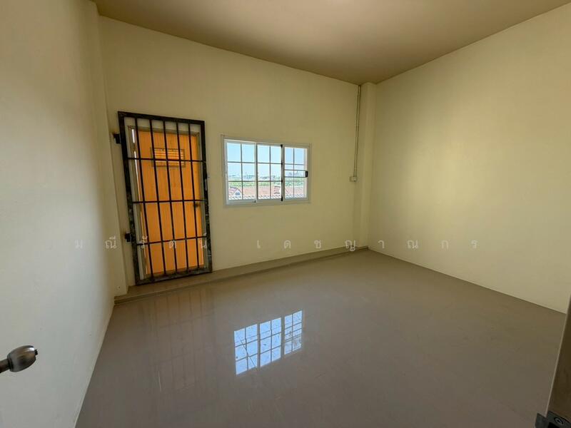 ห้องหลังบ้าน ชั้น 3