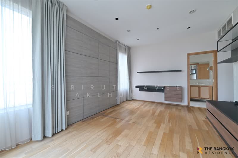 The Emporio Place, Bangkok, 93 Soi Sukhumvit 24, Sukhumvit Road, Khong Tan, Khlong Toei, Bangkok, 2 Bedrooms, 101 sqm, Condo For Sale, by Sirirut Havee Akehurst, 500097439 - DDproperty.com
