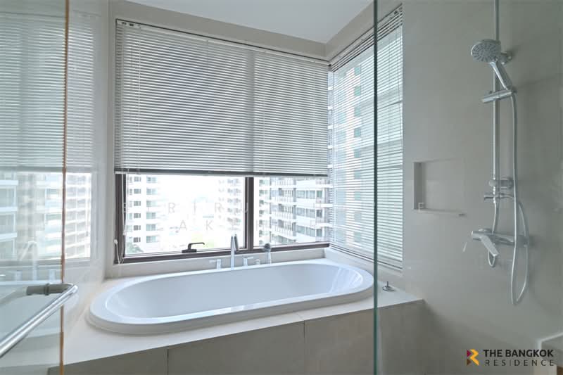 The Emporio Place, Bangkok, 93 Soi Sukhumvit 24, Sukhumvit Road, Khong Tan, Khlong Toei, Bangkok, 2 Bedrooms, 101 sqm, Condo For Sale, by Sirirut Havee Akehurst, 500097439 - DDproperty.com