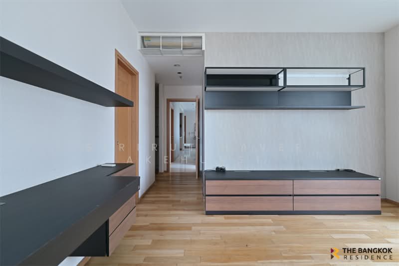 The Emporio Place, Bangkok, 93 Soi Sukhumvit 24, Sukhumvit Road, Khong Tan, Khlong Toei, Bangkok, 2 Bedrooms, 101 sqm, Condo For Sale, by Sirirut Havee Akehurst, 500097439 - DDproperty.com