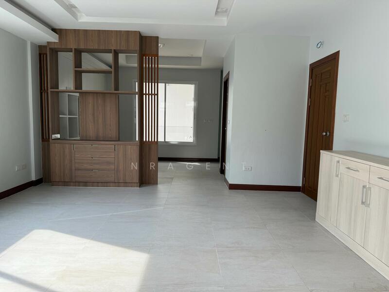 For Sale - Malanan Pinklao-Borommaratchachonnani-Charansanitwong 45, Bangkok