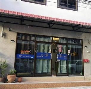 ขาย - อพาร์ทเม้นท์ 4.5 ชั้น ใกล้ BTS อุดมสุข, กรุงเทพ