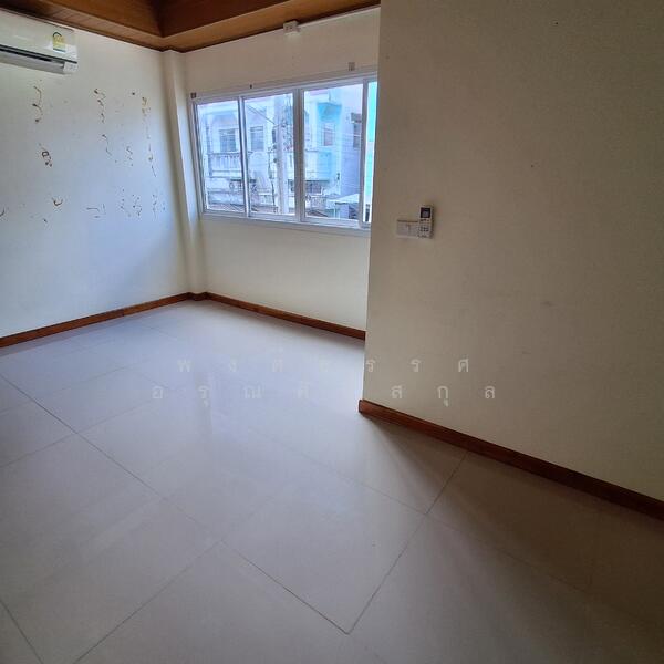 For Sale - Building, Chiang Mai