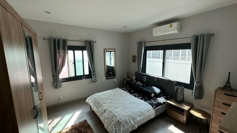 ขายบ้าน 4 ห้องนอน พัทยาตะวันออก, ชลบุรี, บางละมุง, บางละมุง, ชลบุรี, 208 ตร.ม., บ้านเดี่ยว ขาย, โดย PLC Real Estate, 500097819 - DDproperty.com