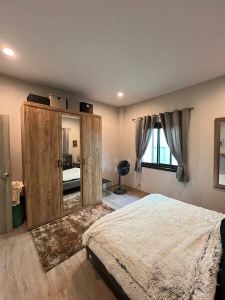 House 4 bedrooms for Sale East Pattaya, Chon Buri (Pattaya), Bang Lamung, Bang Lamung (Pattaya), Chon Buri (Pattaya), 4 Bedrooms, 208 sqm, Single Detached House For Sale, by PLC Real Estate, 500097819 - DDproperty.com