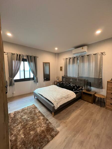 House 4 bedrooms for Sale East Pattaya, Chon Buri (Pattaya), Bang Lamung, Bang Lamung (Pattaya), Chon Buri (Pattaya), 4 Bedrooms, 208 sqm, Single Detached House For Sale, by PLC Real Estate, 500097819 - DDproperty.com