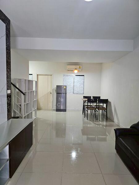 Baan Pruksa 86/1 Ladkrabang-Suvarnabhumi, Samut Prakan, Ladkrabang Road, Srisa Chorakhe Noi, Bang Sao Thong, Samut Prakan, 3 Bedrooms, 110 sqm, Townhouse For Rent, by Sunitra Sachdev, 500097829 - DDproperty.com