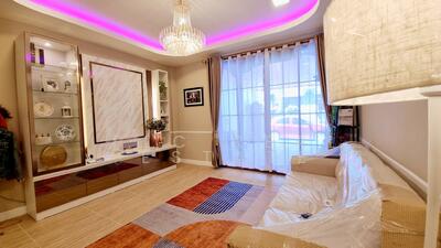 ขาย - ทาวน์โฮม 2 ชั้น 3 ห้องนอน – พัทยากลาง (ฝั่งชายทะเล), ชลบุรี