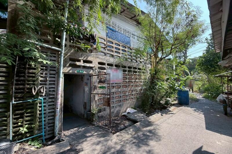 For Sale - ขายที่ดิน 35 ตร.วา เอกชัย 45 บางบอน พร้อมสิ่งปลูกสร้าง, Bangkok