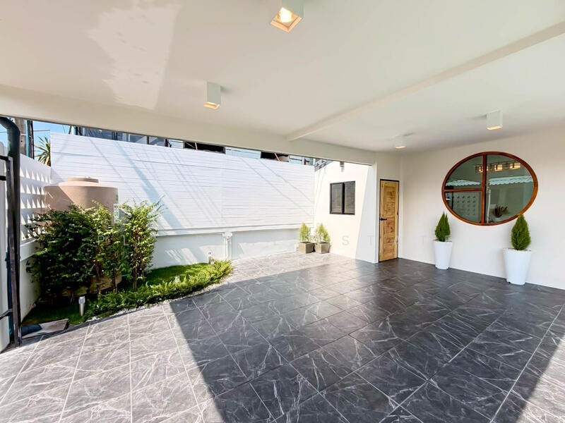 Pool Villa 3 bedrooms for Sale in North Pattaya, Chon Buri (Pattaya), Bang Lamung, Bang Lamung (Pattaya), Chon Buri (Pattaya), 3 Bedrooms, 184 sqm, Single Detached House For Sale, by PLC Real Estate, 500098058 - DDproperty.com