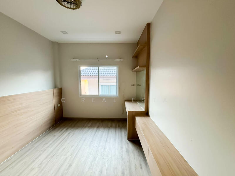 2Storey Detached House for Sale in East Pattaya, Chon Buri (Pattaya), Nong Pru, Bang Lamung (Pattaya), Chon Buri (Pattaya), 3 Bedrooms, 200 sqm, Single Detached House For Sale, by PLC Real Estate, 500098214 - DDproperty.com