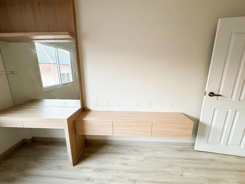 2Storey Detached House for Sale in East Pattaya, Chon Buri (Pattaya), Nong Pru, Bang Lamung (Pattaya), Chon Buri (Pattaya), 3 Bedrooms, 200 sqm, Single Detached House For Sale, by PLC Real Estate, 500098214 - DDproperty.com