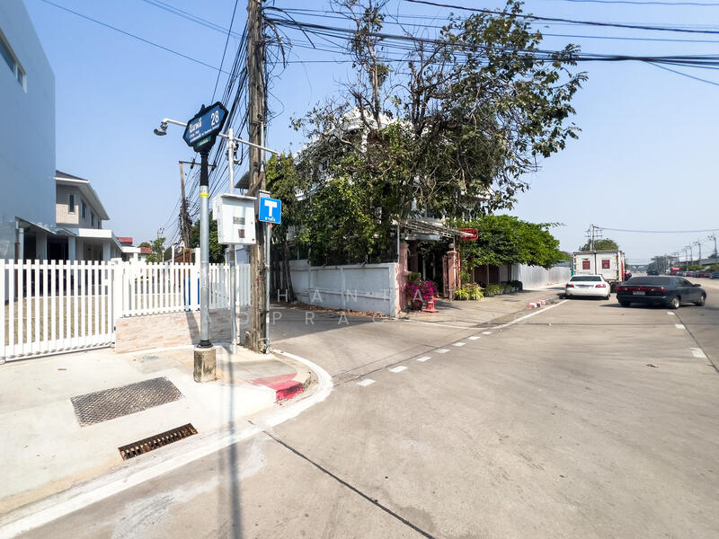 For Sale - Land Soi Chimphli 28., Bangkok