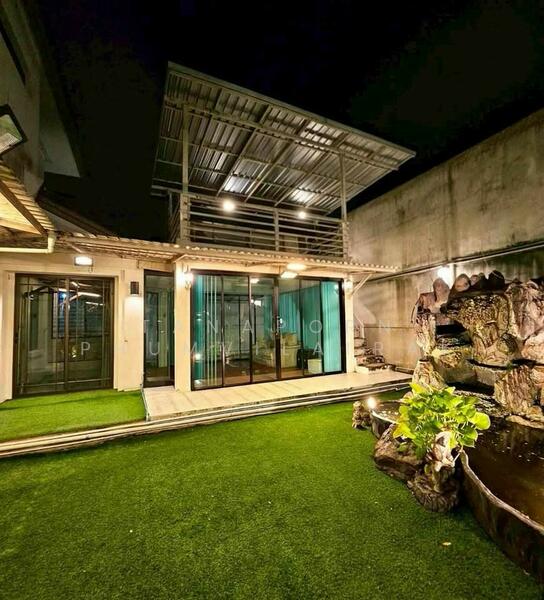 Mantana Lake Watcharapol, Bangkok, Sukhaphiban 5 Road, O-Ngoen, Sai Mai, Bangkok, 4 Bedrooms, 300 sqm, Single Detached House For Sale, by Tanaporn Phumvilairak, 500098660 - DDproperty.com