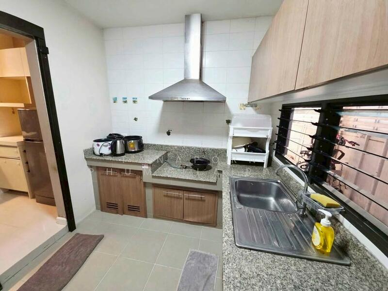 Mantana Lake Watcharapol, Bangkok, Sukhaphiban 5 Road, O-Ngoen, Sai Mai, Bangkok, 4 Bedrooms, 300 sqm, Single Detached House For Sale, by Tanaporn Phumvilairak, 500098660 - DDproperty.com