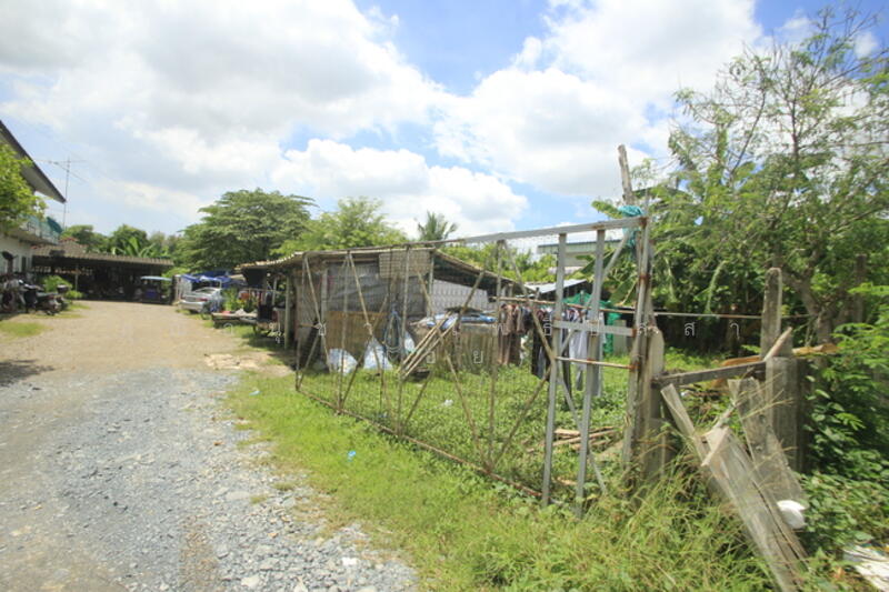 For Sale - อพาร์ตเม้นท์ ถ.เลียบตลองสี่วาพาสวัสดิ์ ซ.ผู้ใหญ่เสริม ต.นาดี อ.เมืองสมุทรสาคร จ.สมุทรสาคร 74000, Samut Sakhon