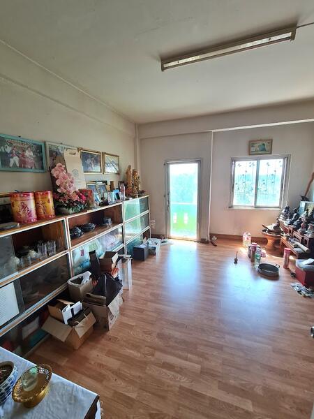 ขาย - ขายอาคารพาณิชย์สมุทรปราการ 4 ชั้น พร้อมที่ดินด้านหลัง เนื้อที่รวม 44.8 ตร.ว. คลองด่าน อำเภอบางบ่อ, สมุทรปราการ