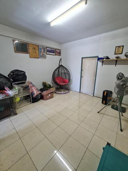 ขาย - ขายอาคารพาณิชย์สมุทรปราการ 4 ชั้น พร้อมที่ดินด้านหลัง เนื้อที่รวม 44.8 ตร.ว. คลองด่าน อำเภอบางบ่อ, สมุทรปราการ