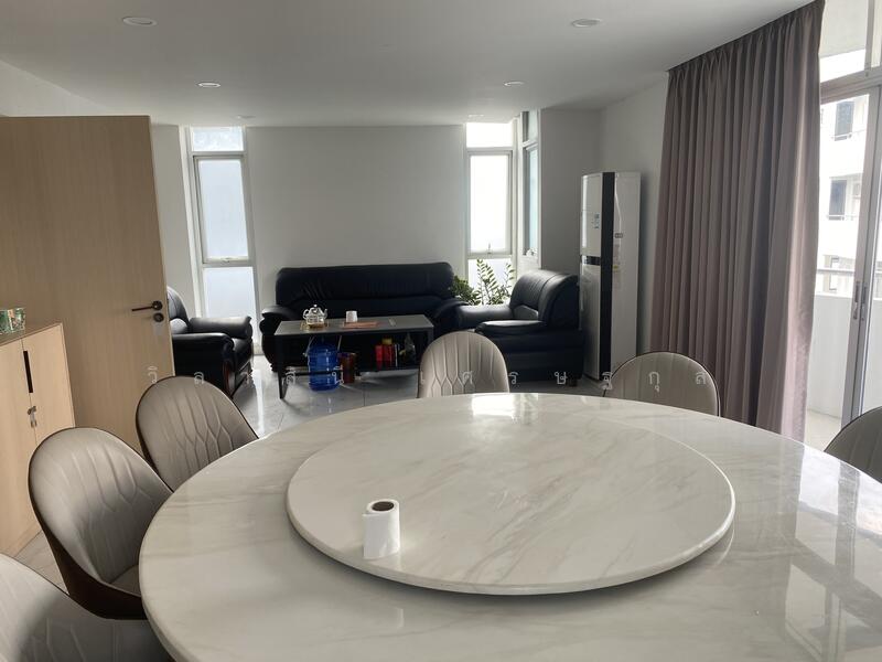 For Sale - ขายสำนักงาน พร้อมผู้เช่า ถนนศรีนครินทร์ ประเวศ ใกล้ MRT, Bangkok