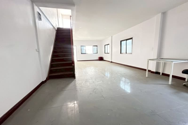 ขายทาวน์เฮ้าส์ 2 ชั้น สุขุมวิท 93 ใกล้ BTS บางจาก/อ่อนนุช พระโขนง กรุงเทพฯ, Bangkok, ถนนสุขุมวิท 62, Bang Chak, Phra Khanong, Bangkok, 1 Bedroom, 100 sqm, Townhouse For Sale, by คุณนา, 500099289 - DDproperty.com