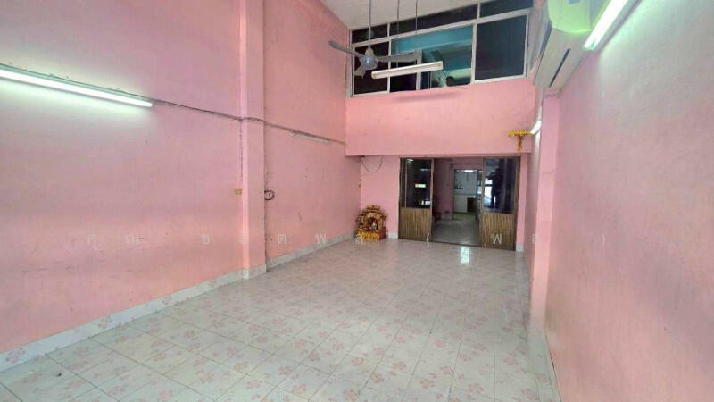 For Sale - อาคารพาณิชย์ 3.5 ชั้น ซอยอยู่สุข 23 บางเมือง - สมุทรปราการ รีโนเวทแล้ว สภาพดี, Samut Prakan