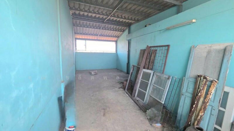 For Sale - อาคารพาณิชย์ 3.5 ชั้น ซอยอยู่สุข 23 บางเมือง - สมุทรปราการ รีโนเวทแล้ว สภาพดี, Samut Prakan